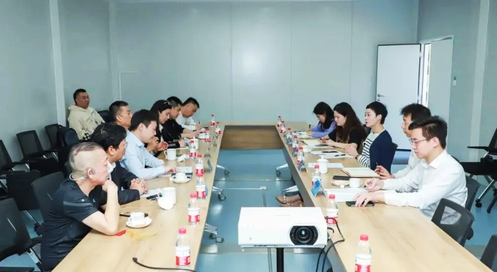 注能高端醫(yī)美產(chǎn)業(yè)發(fā)展 中國整形美容協(xié)會(huì)、瑞麗醫(yī)美與博鰲樂城管理局舉行座談會(huì)